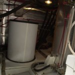 陸電とエンジン廃熱を利用する温水器 陸電とエンジン廃熱を利用する温水器
