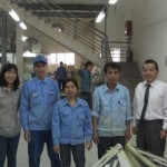 JMSハノイ工場のZen15開発チーム、青木の横が宮澤社長、左端がチームリーダーのティンさんと女性副社長のハイさん