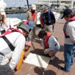 帰路のコースを海図でチェックする