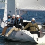 気持ちよさそうに体験セーリング