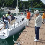 翌朝、保田を出航する参加艇