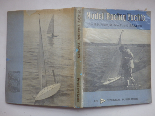 MODEL RACING YACHTS