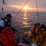 徹夜ワッチが明けて輝く朝日