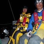 恐怖の夜間航海を耐えぬく