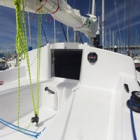 一人で操作ができるコックピット