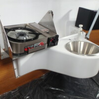 ジンバル付きストーブとシンク